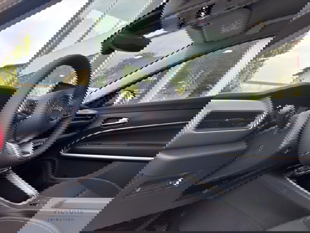 Jeep Avenger nuova a Brescia (6)