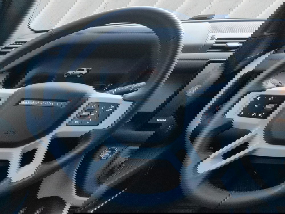 Land Rover Defender usata a Milano (12)