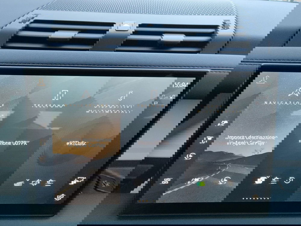 Land Rover Defender usata a Milano (16)