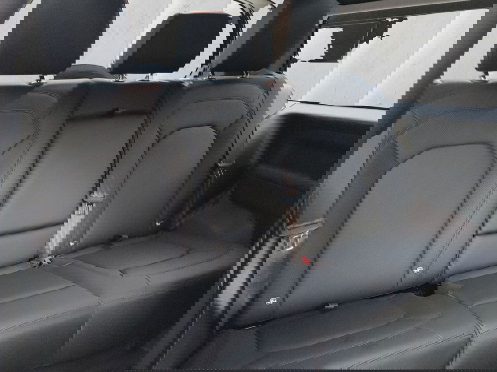 Land Rover Defender usata a Milano (5)