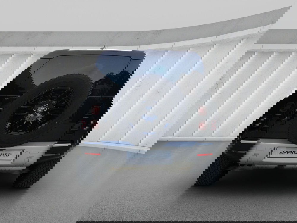 Land Rover Defender usata a Milano (7)