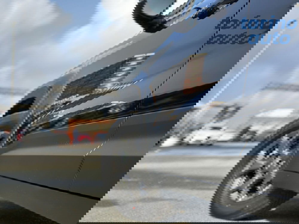 Jeep Avenger nuova a Torino (10)