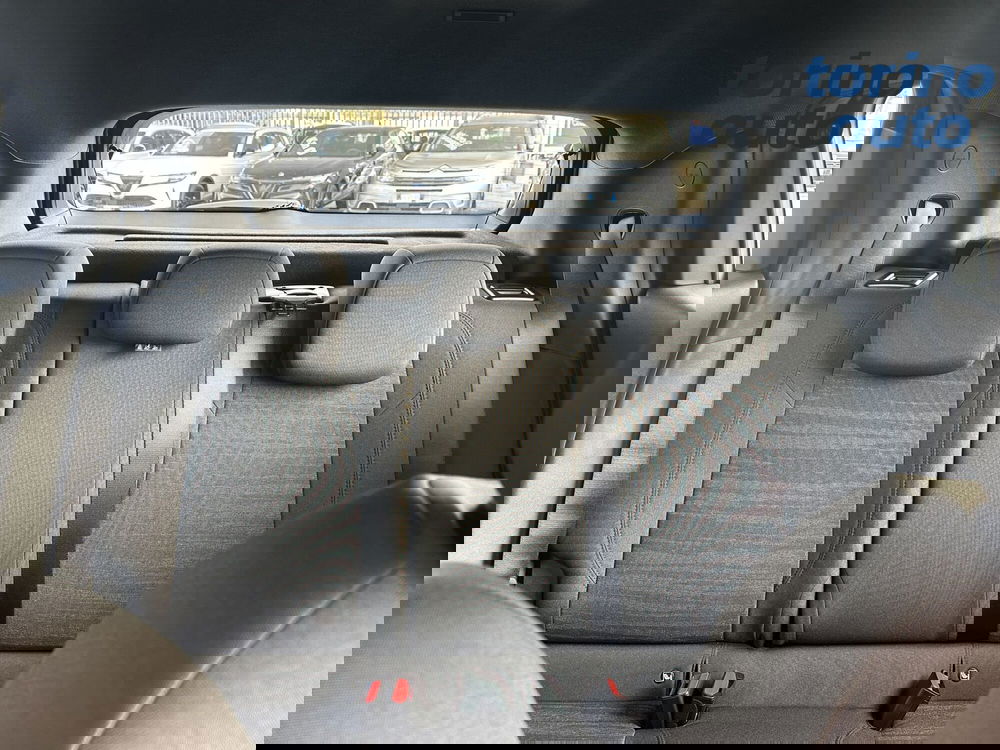 Jeep Avenger nuova a Torino (13)