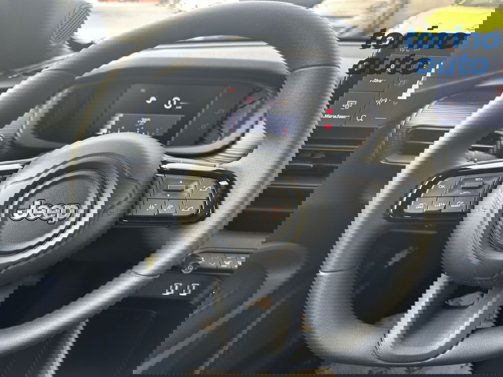 Jeep Avenger nuova a Torino (17)