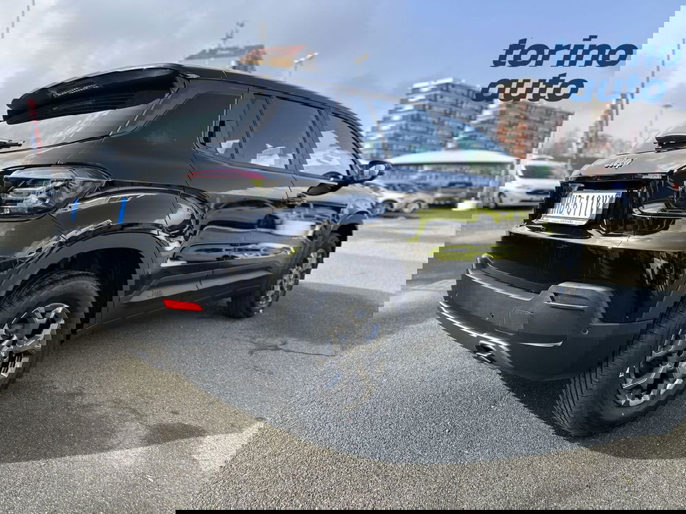 Jeep Avenger nuova a Torino (7)