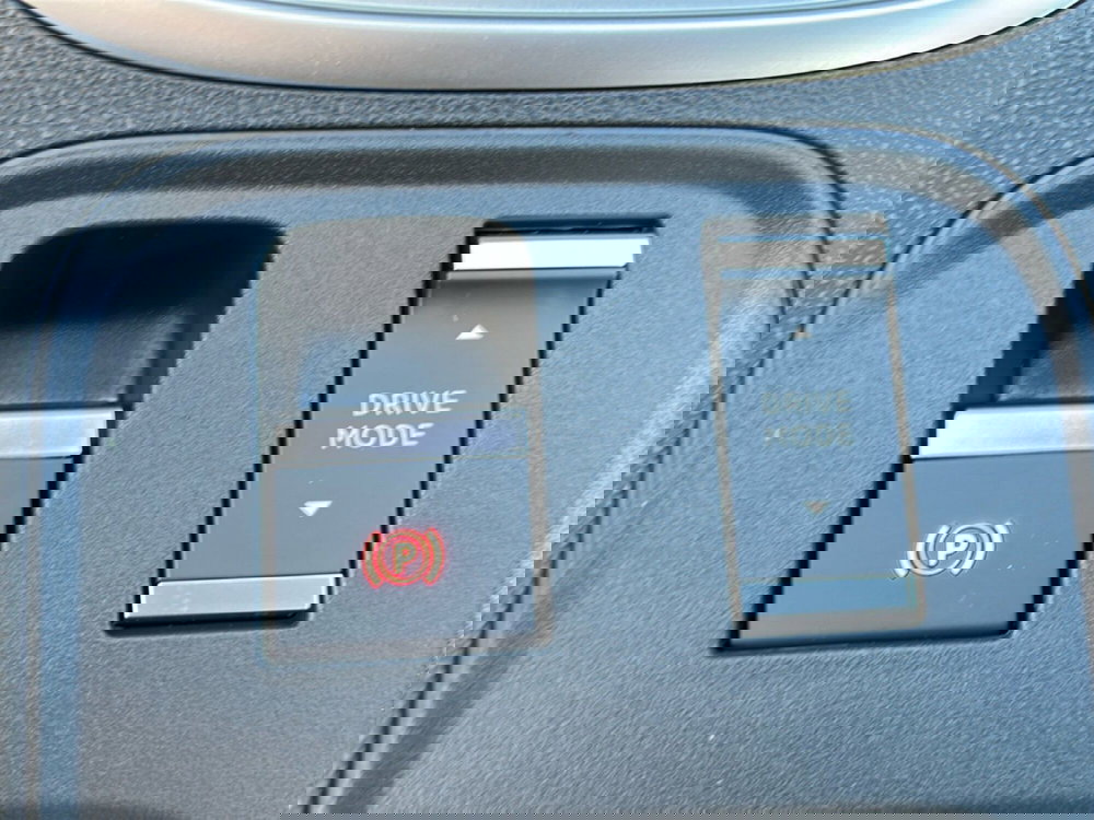 Jeep Avenger nuova a Roma (19)