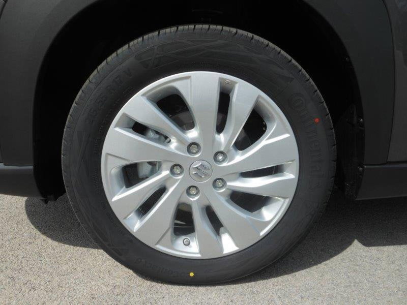 Suzuki S-Cross nuova a L'Aquila (12)