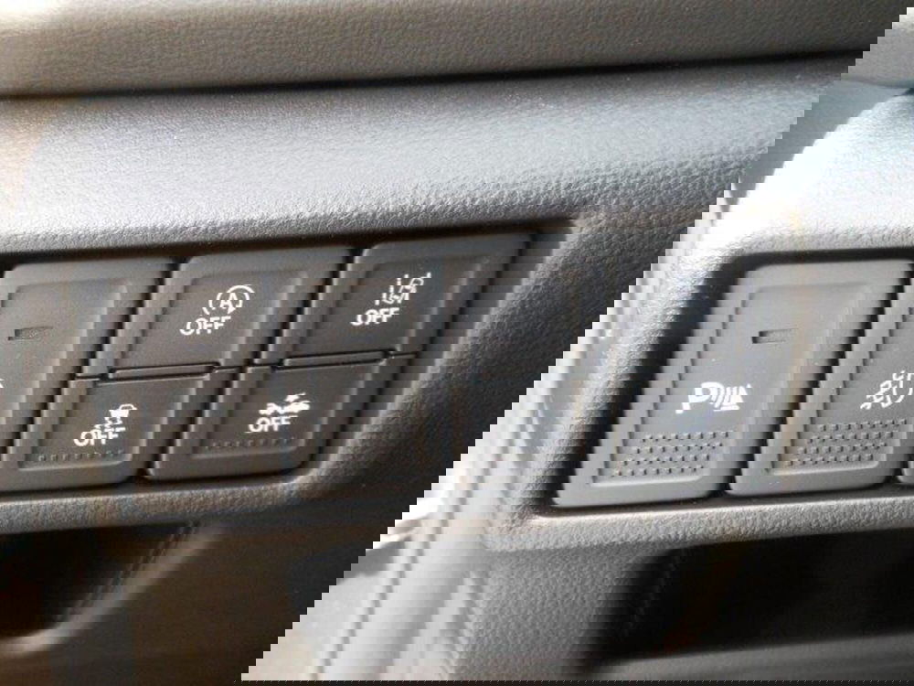 Suzuki S-Cross nuova a L'Aquila (15)