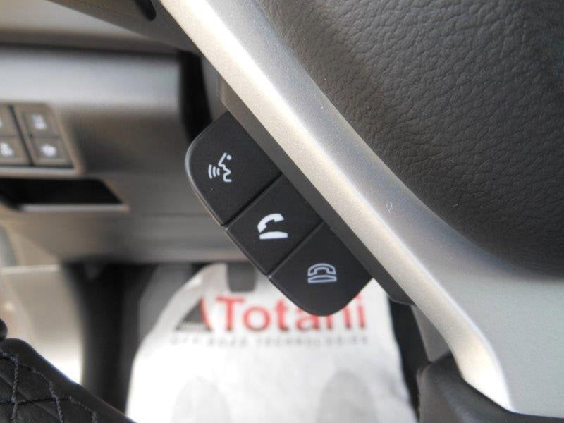 Suzuki S-Cross nuova a L'Aquila (16)