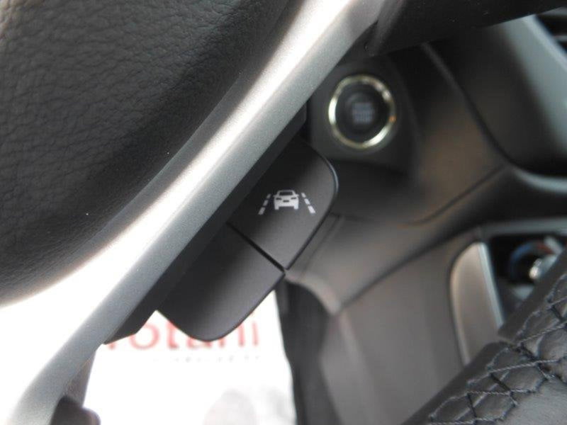 Suzuki S-Cross nuova a L'Aquila (17)