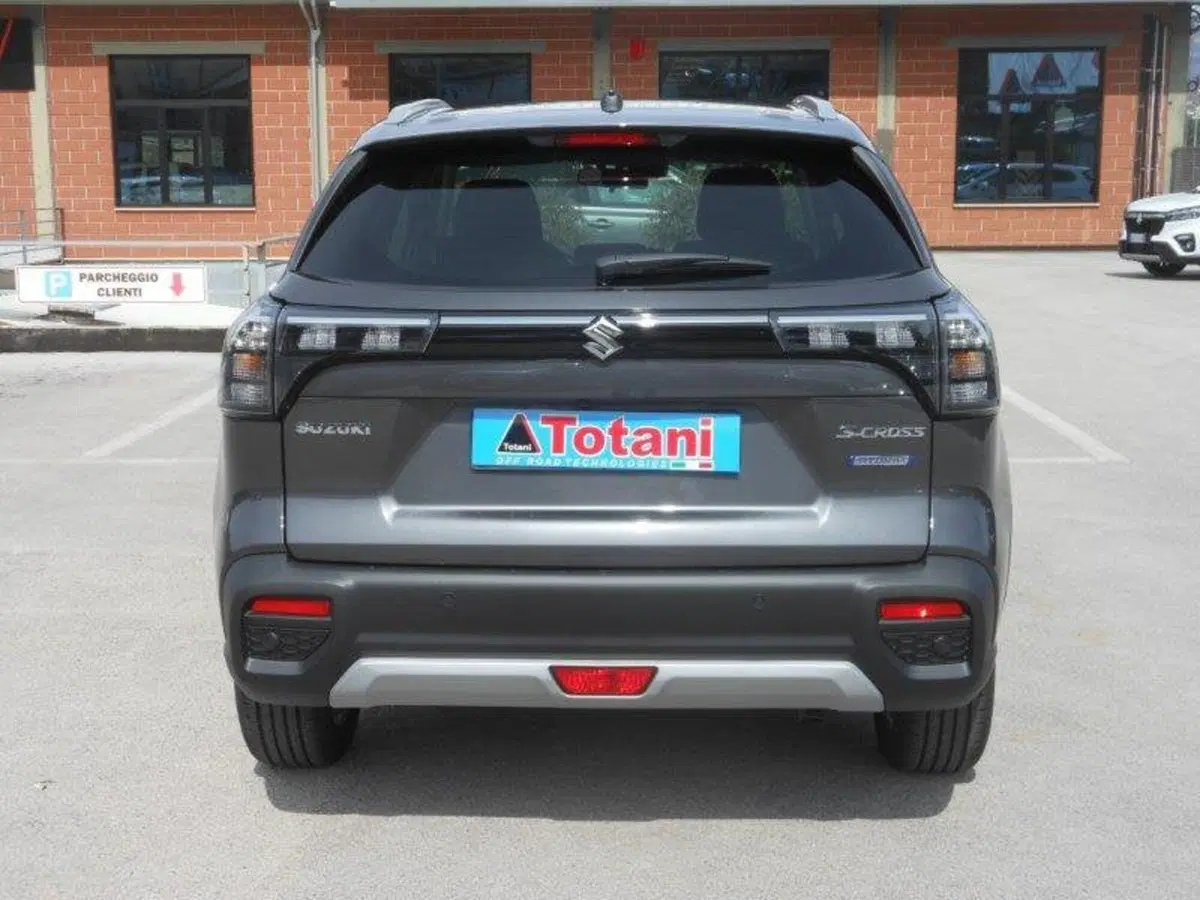 Suzuki S-Cross nuova a L'Aquila (7)