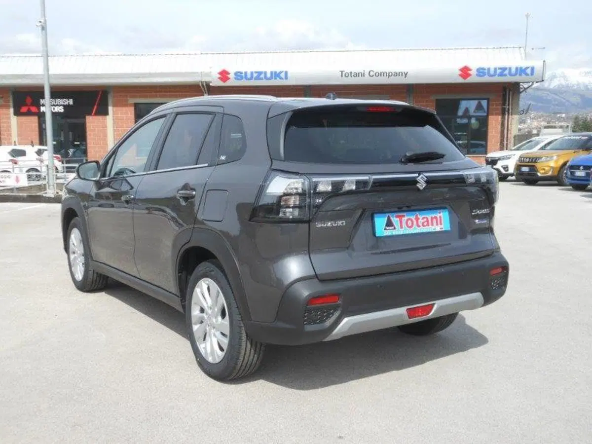 Suzuki S-Cross nuova a L'Aquila (8)