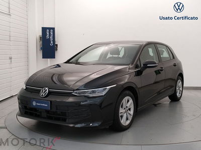 Volkswagen Golf 2.0 TDI SCR Life del 2025 usata a Busto Arsizio