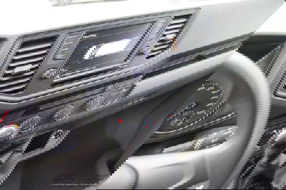 Volkswagen Veicoli Commerciali Crafter Furgone usata a Bologna (10)