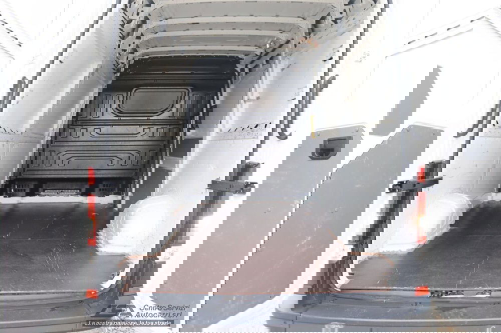 Volkswagen Veicoli Commerciali Crafter Furgone usata a Bologna (11)