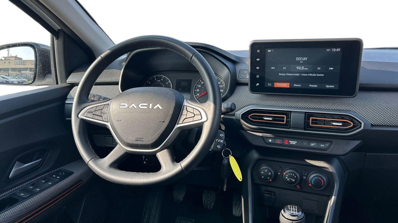 Dacia Sandero usata a Padova (8)