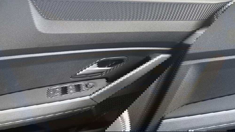 Dacia Bigster nuova a Padova (16)