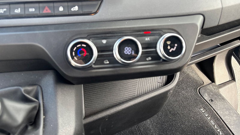 Renault Master Furgone nuova a Padova (17)