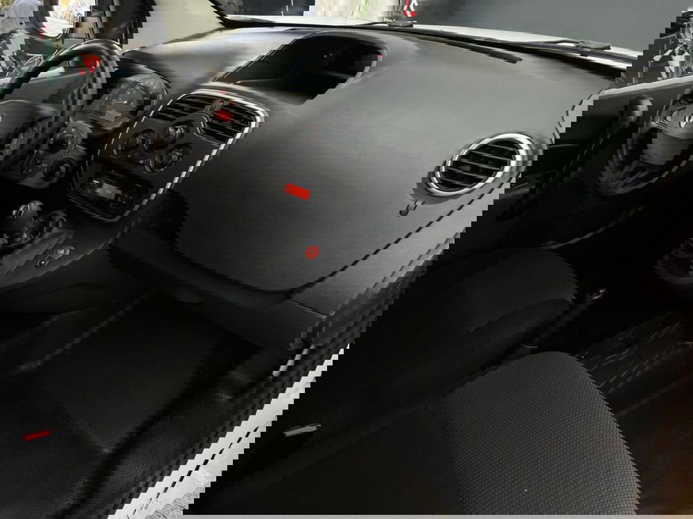 Renault Kangoo usata a Roma (10)