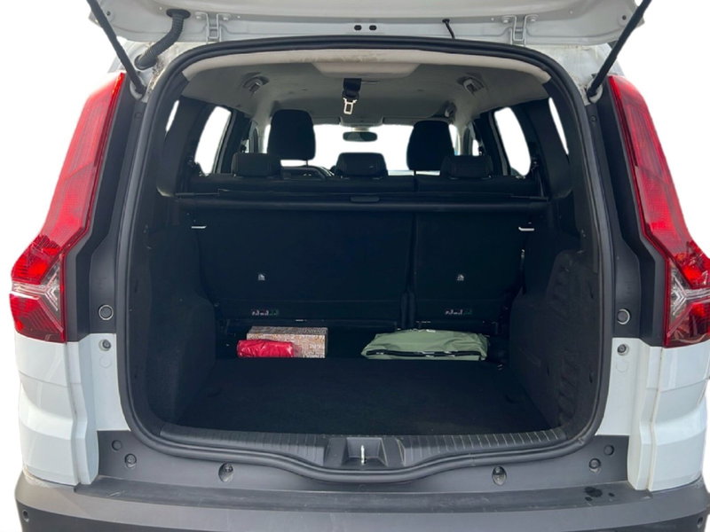 Dacia Jogger usata a Roma (10)