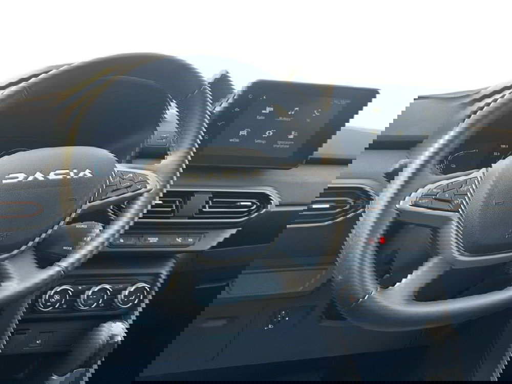 Dacia Jogger usata a Roma (12)