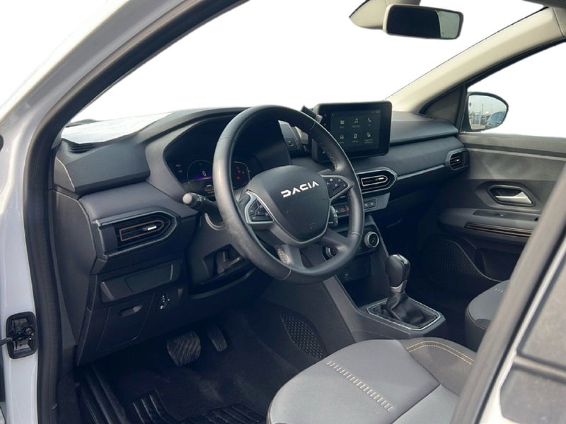 Dacia Jogger usata a Roma (15)