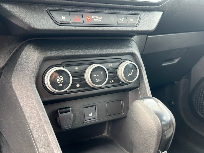 Dacia Jogger usata a Roma (19)