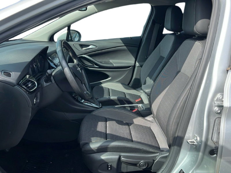 Opel Astra usata a Roma (14)