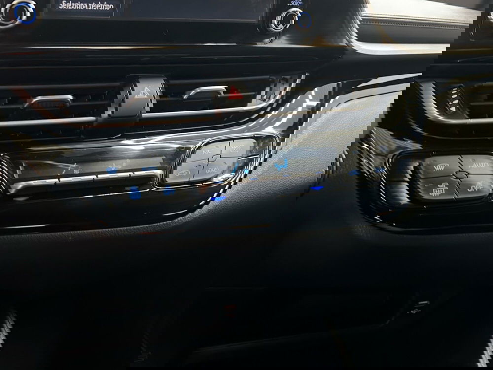 Toyota Toyota C-HR usata a Roma (18)