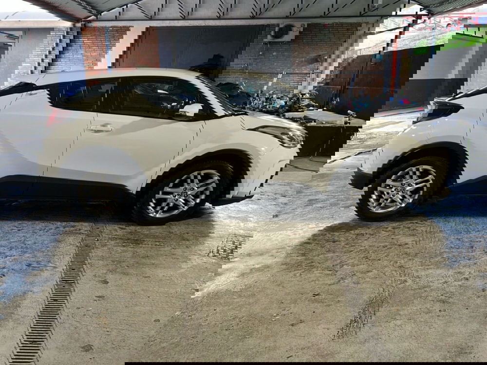 Toyota Toyota C-HR usata a Roma (6)