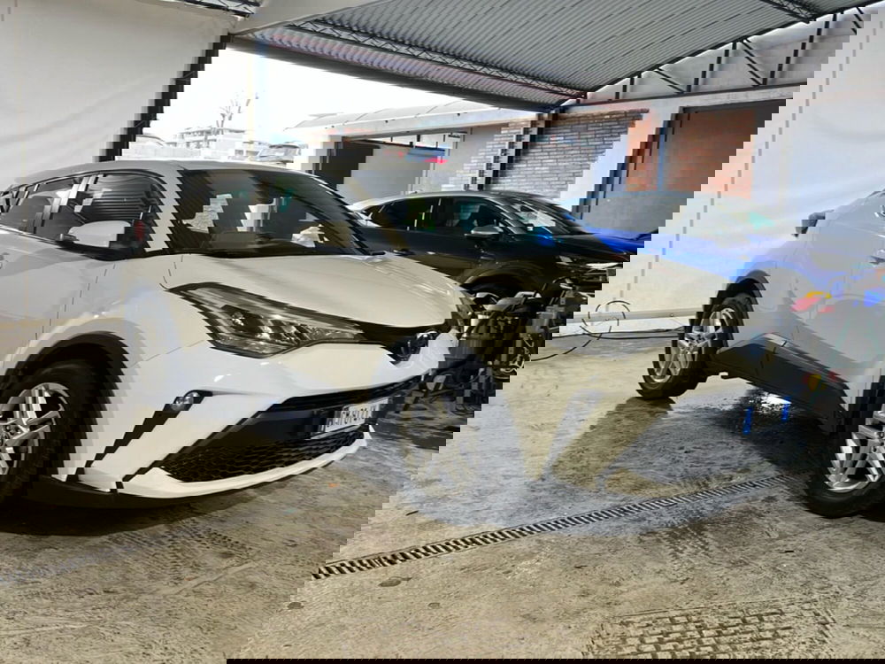 Toyota Toyota C-HR usata a Roma (7)