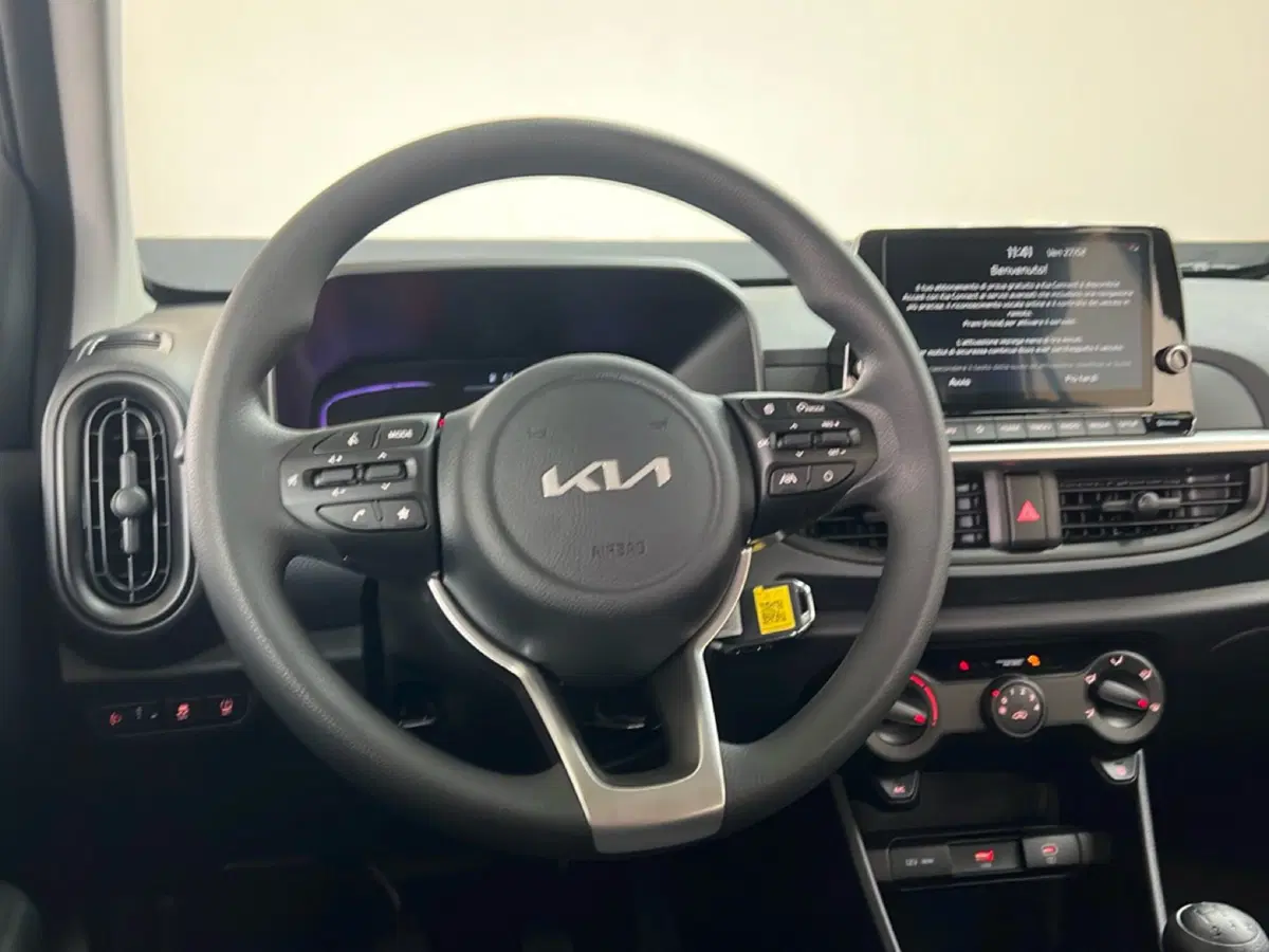 Kia Picanto nuova a Roma (13)