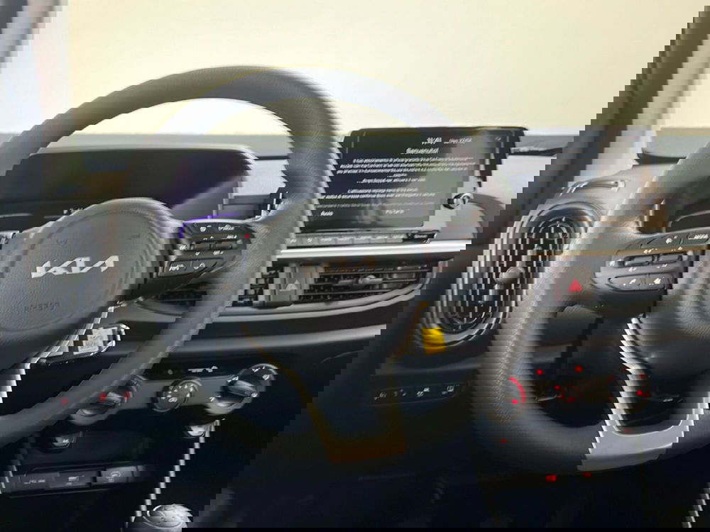 Kia Picanto nuova a Roma (13)