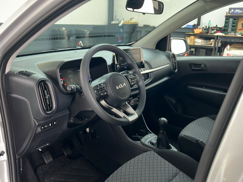 Kia Picanto nuova a Roma (15)