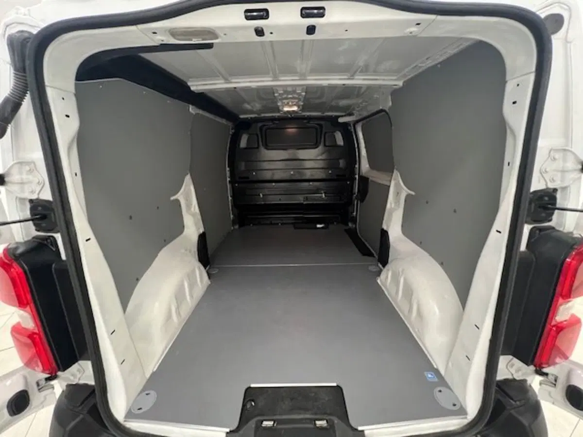 Opel Vivaro Furgone usata a Alessandria (17)