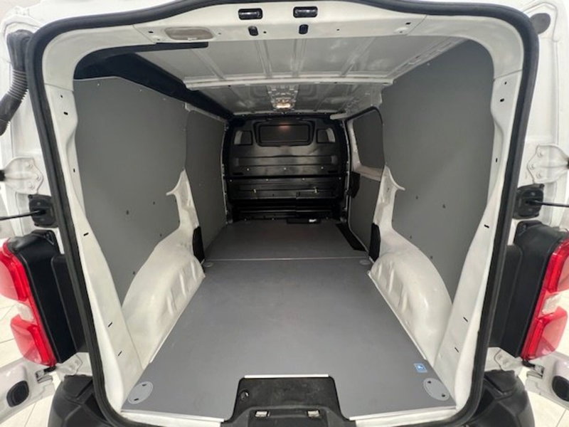 Opel Vivaro Furgone usata a Alessandria (17)