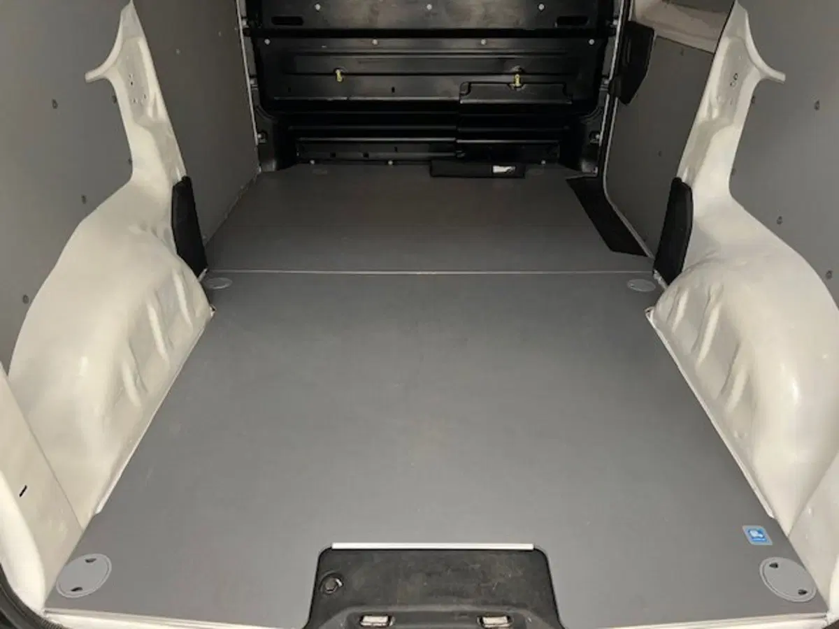 Opel Vivaro Furgone usata a Alessandria (18)