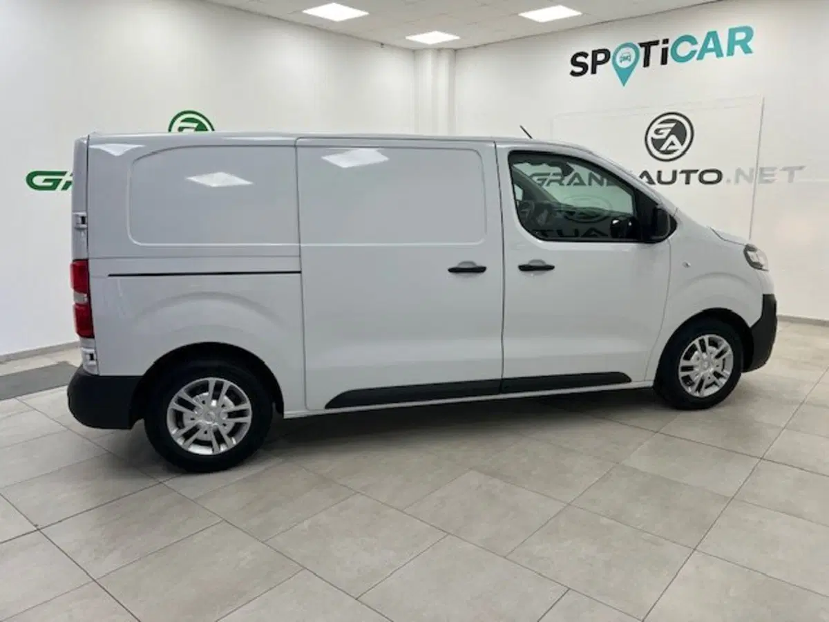 Opel Vivaro Furgone usata a Alessandria (20)