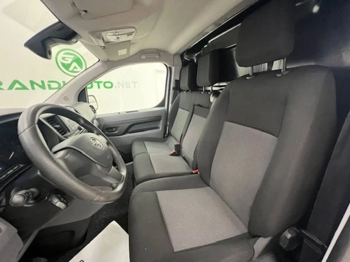 Opel Vivaro Furgone usata a Alessandria (6)