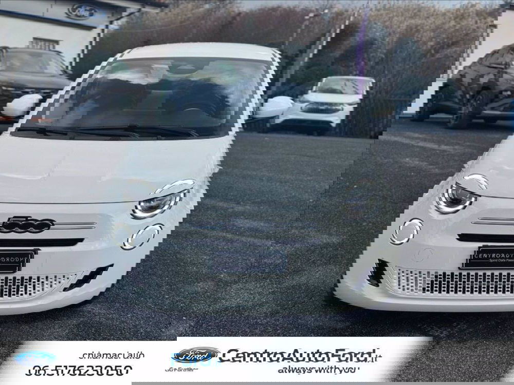 Fiat 500 nuova a Roma