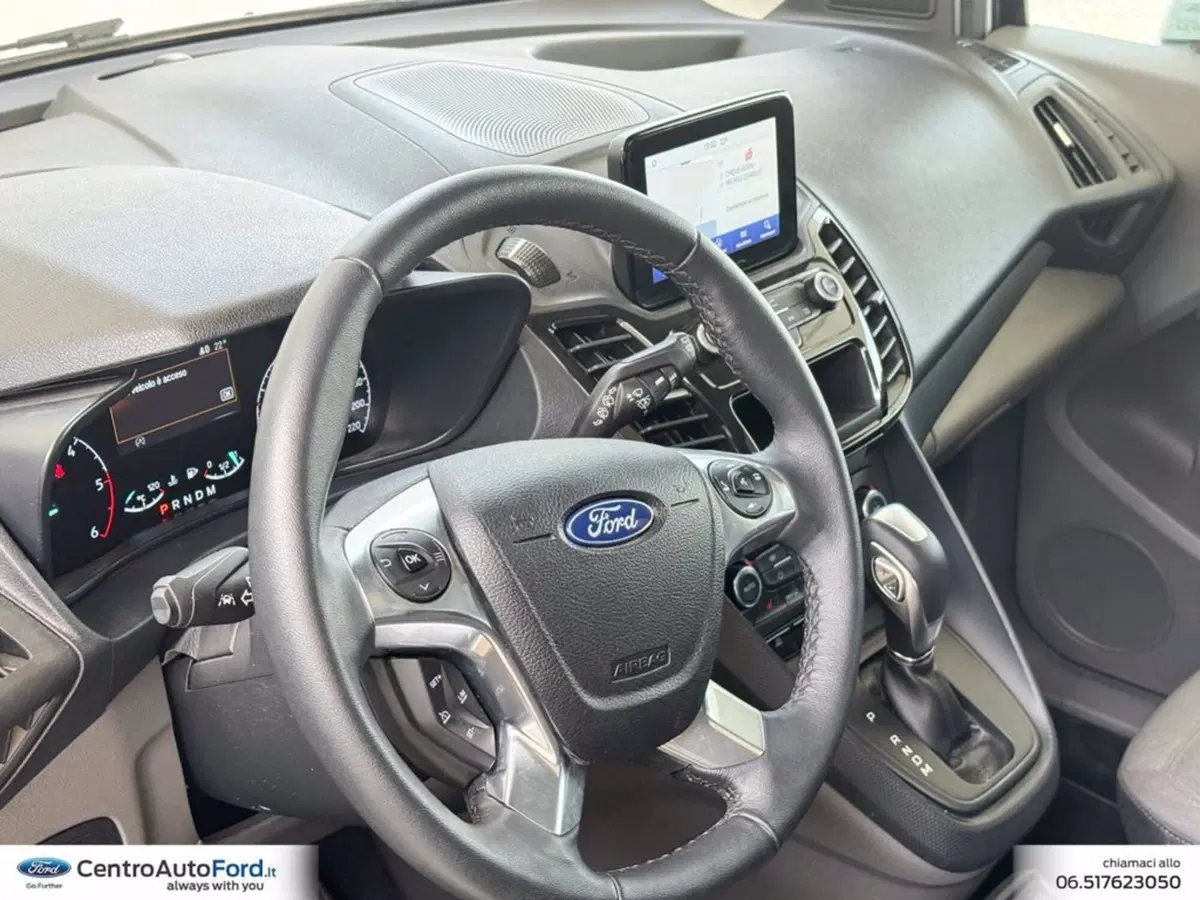 Ford Tourneo Connect usata a Roma (17)