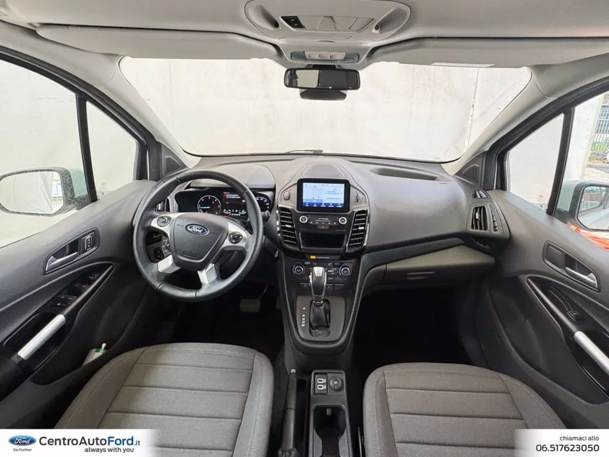 Ford Tourneo Connect usata a Roma (9)