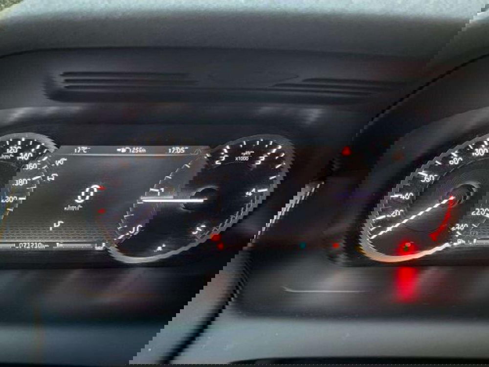 Land Rover Discovery Sport usata a Savona (14)