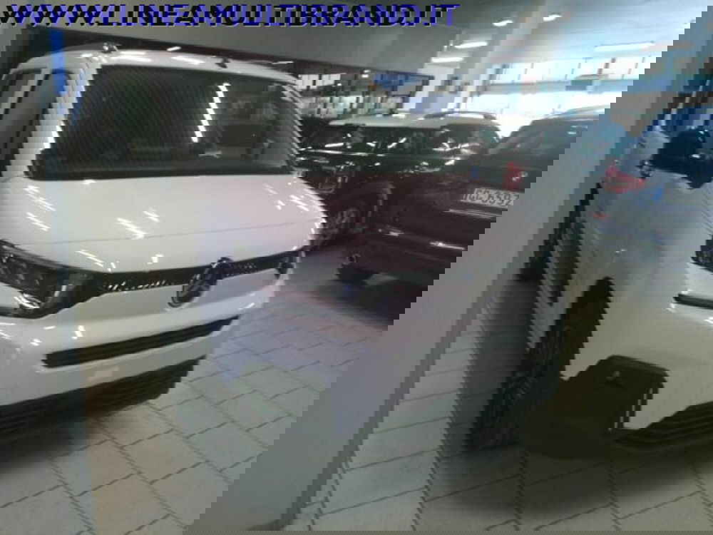 Citroen Berlingo nuova a Piacenza (7)