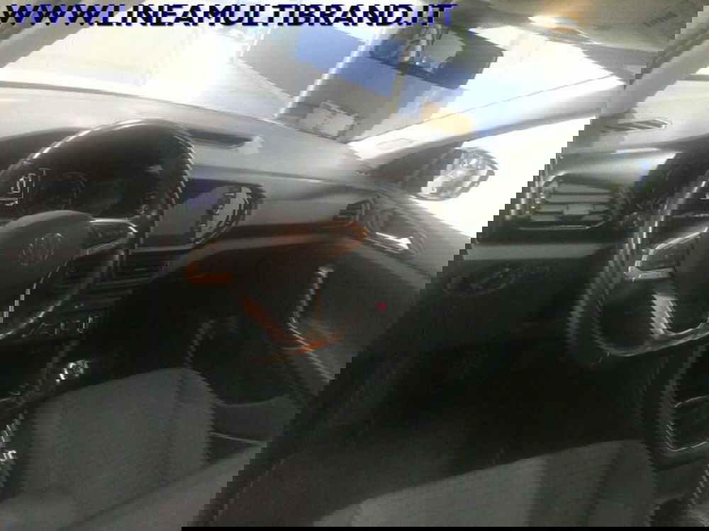 Volkswagen T-Cross usata a Piacenza (10)