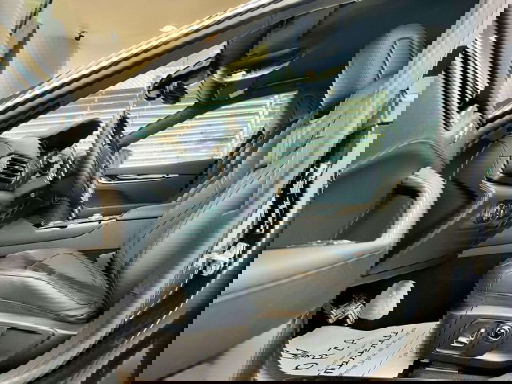 Maserati Levante usata a Torino (10)