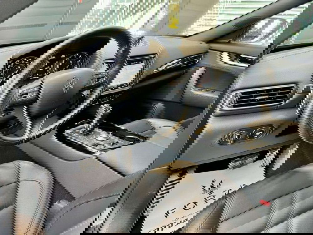 Maserati Levante usata a Torino (9)