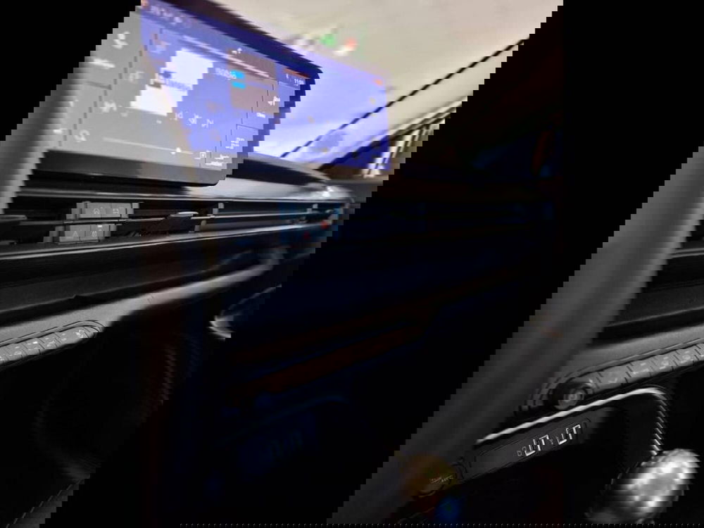 Jeep Avenger usata a Torino (8)