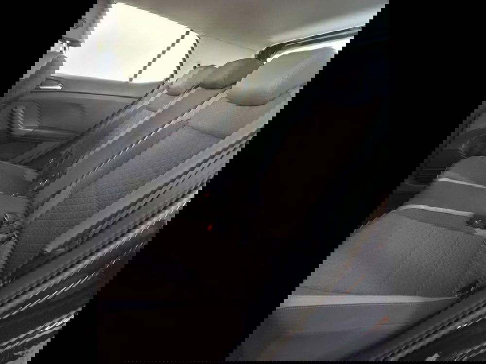 Volkswagen T-Cross usata a Torino (15)