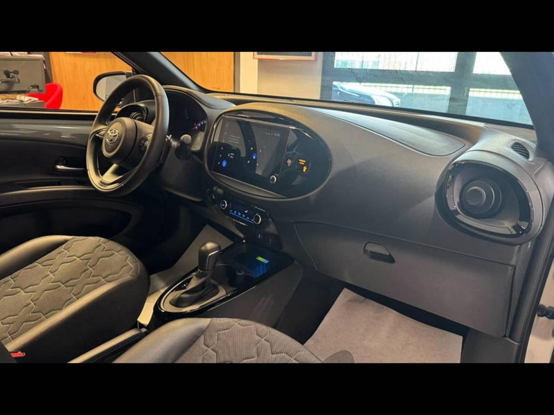Toyota Aygo X usata a Torino (14)